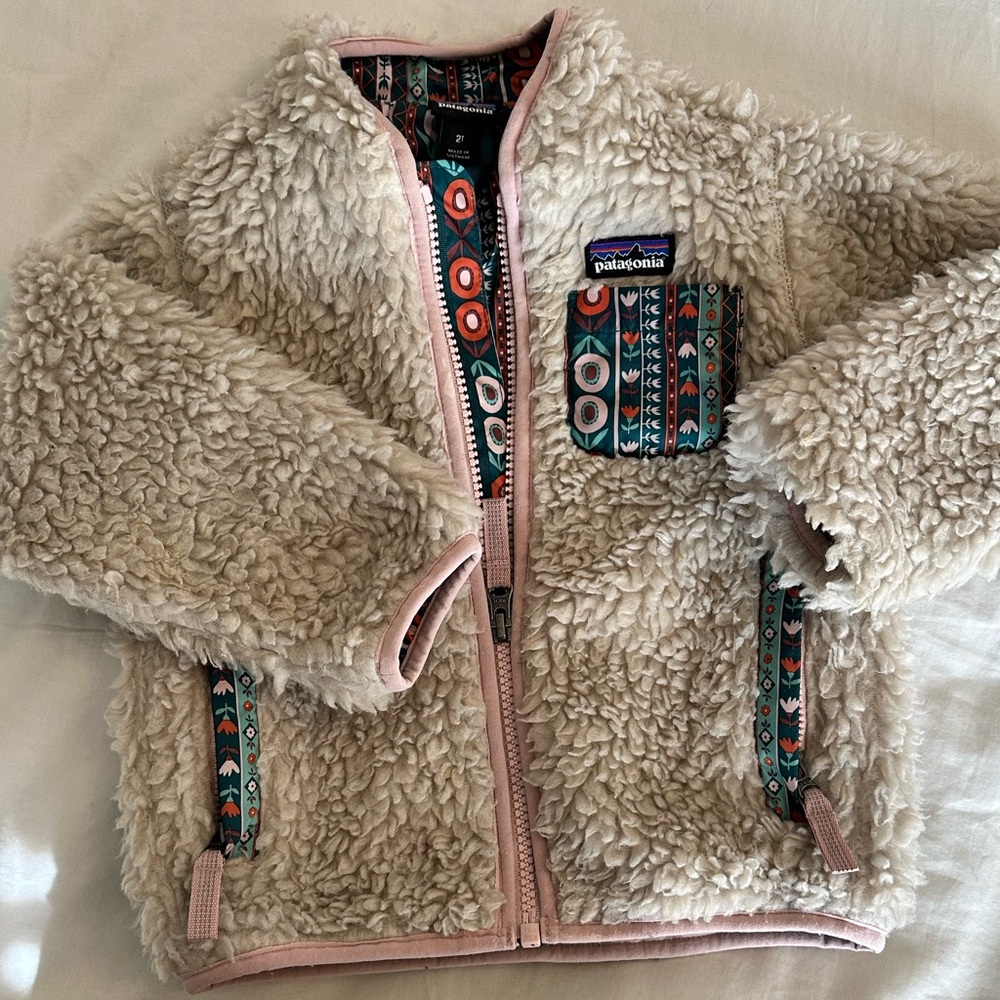 Toddler girls Patagonia Sherpa jacket size 2T